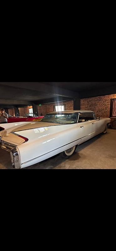 куплен: Cadillac : 1959 г., Купе — 1