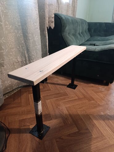 Setovi stolova i stolica: Klub sto + klupa (ručni rad) - Moderan klub sto kvadratnog oblika sa — 7