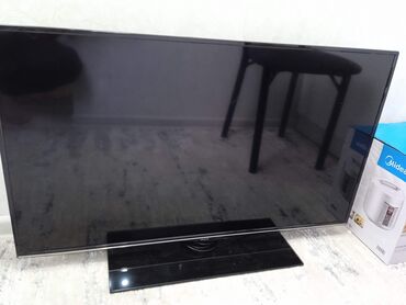 шнуры dvi: Телевизор Yasin 40". В комплекте ножка телевизора, шнур питания, пульт