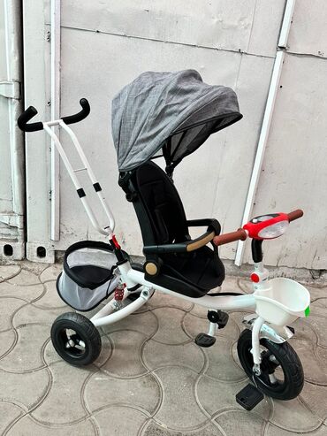 новые детские коляски: Коляска, цвет - Коричневый, Новый