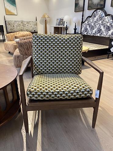 Кресло в стиле mid-century modern - Каркас из массива дерева (тон