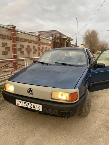 блок пассат: Volkswagen Passat: 1991 г., 1.8 л, Механика, Бензин, Седан