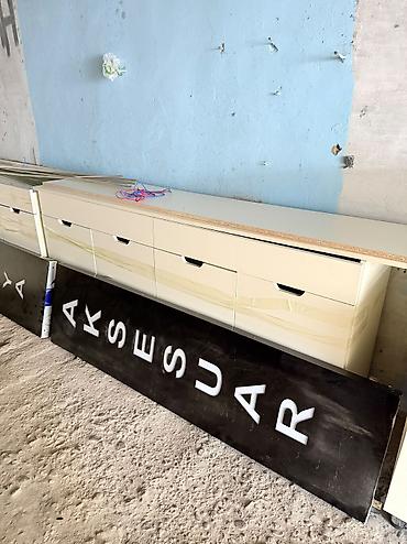 2 el mebel: Mebel dəsti. Deffekti yoxdur. Təcili satilmalıdır. Aksesuar bjunteriya — 2