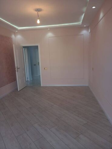 Yeni tikili: 3 otaqlı, Yeni tikili, m. Həzi Aslanov, 90 kv. m — 3