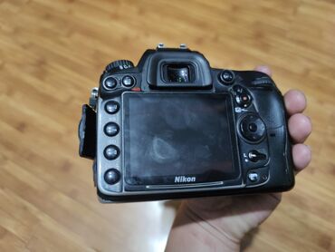 старые фотоаппарат: Тушка D7000, ошибка на экране, требует ремонта, или отдам на запчасти