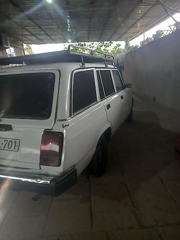 m50n satisi: LADA 2104 universal, ağ rəngli. Klassik kuzovlu 5 qapılı — 2