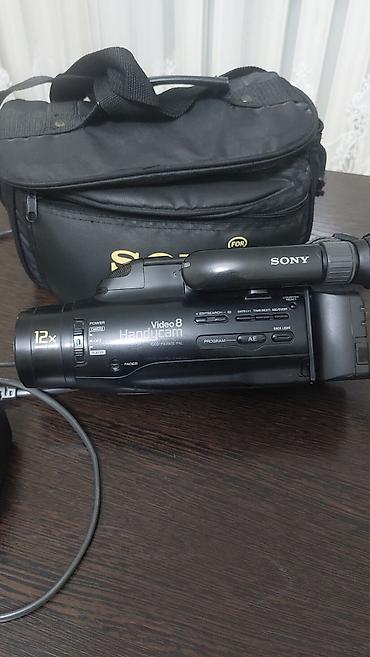 digital camera: Видеокамера Sony Video8 Handycam CCD-TR450E с черным корпусом — 6