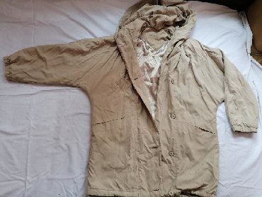 zenska decija jakna: Jakna zenska M, bez ostecenja, iz Engleske duzina 86 cm, sirina 66 cm