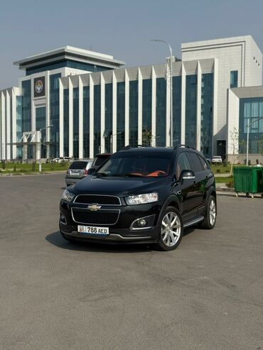 коробка на виш: Chevrolet Captiva: 2010 г., Кроссовер