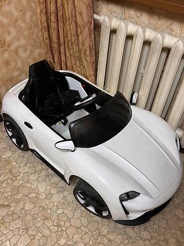 машины электрические: Продам детскую машинку 🚗🤍 В хорошем состоянии, есть небольшие следы — 1