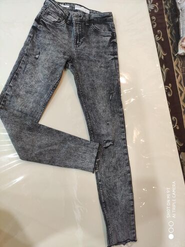 cins qadın ketləri: Bershka brendi razmer Xs