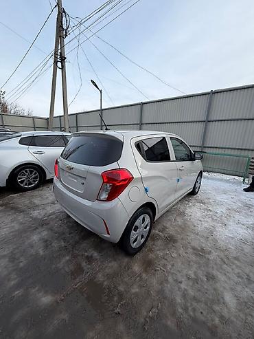 Chevrolet: Chevrolet Spark: 2019 г., 0.1 л, Автомат, Бензин, Хэтчбэк — 4