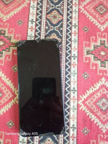 Samsung: Samsung Galaxy A02, rəng - Qara, Qırıq