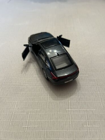 Oyuncaqlar: Metal die-cast miniatür avtomobil modeli - Korpus: metal gövdə — 7