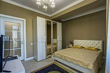 hostel osh: 2 комнаты, Бишкек Парк ТРЦ, Парковка, Постельное белье, Душевая кабина — 6