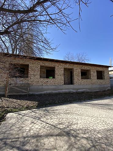 Продажа коттеджей и домов: 🏡 Үй сатылат! 📍 Дарек: Ош Шаары. Геологородок кичи району ул Абжалова — 16