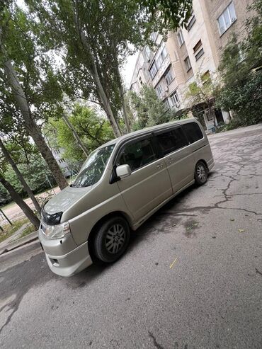задняя крышка санта фе 2023: Honda Stepwgn: 2004 г., 2 л, Автоматтык, Газ, Универсал