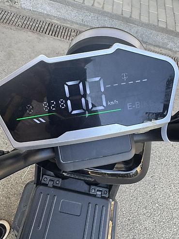 elektrikli chopper: 60v30ah batereya tutumu Tam şarjla 70-80km məsafə (çəkiyə və küləyə — 6