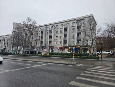 şamil əzizbəyov küçəsi: Bakı, Yasamal, 4 otaqlı, Köhnə tikili, m. 20 Yanvar, 120 kv. m