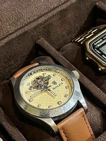 калыб: Набор наручных часов (4 модели) 1) Часы Cartier кварц цена 2000 тыс — 3