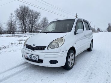 Toyota: Toyota Funcargo: 2006 г., 1.5 л, Автомат, Бензин, Седан