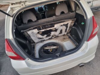 Honda: Honda Fit: 2002 г., 1.3 л, Автомат, Бензин, Хэтчбэк — 6