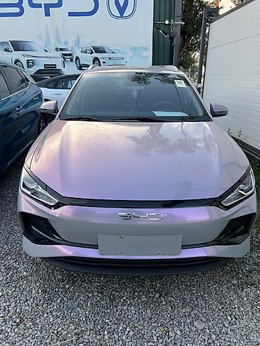 BYD E2: 2023 г., Электромобиль, Кроссовер