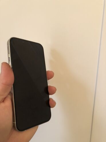 Apple iPhone: IPhone 13 Pro, 256 GB, Ağ, Simsiz şarj, Face ID — 11