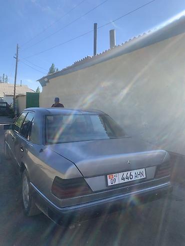 крыло на 124: Mercedes-Benz W124: 1992 г., 3 л, Автомат, Седан — 2