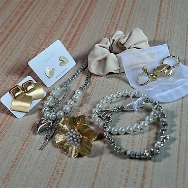 Наборы украшений: Подарок на 8 марта Подарок 3000+ сомов всего за 1800. Мы собрали — 7