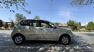 дишевли машина: Daewoo Kalos: 2004 г., 1.4 л, Автомат, Бензин, Хэтчбэк — 5