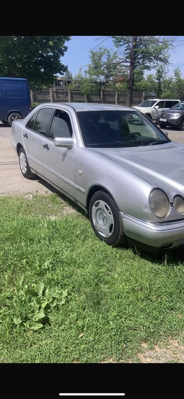 мерседес 124 1994: Mercedes-Benz A-class: 1996 г., 2.3 л, Механика, Бензин, Седан