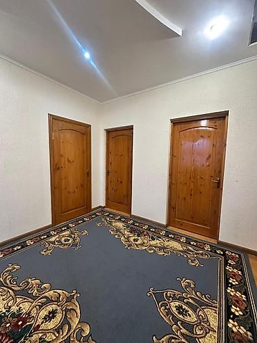 Продажа коттеджей и домов: Продаётся дом в ж/м Ала Тоо 5 соток,дом 193м2 •Дом из кирпича — 27