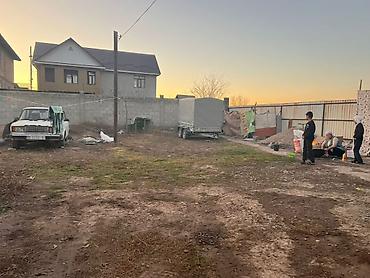 Продажа коттеджей и домов: Срочно продаю дом. Продаётся земельный участок с отдельным домом и — 8