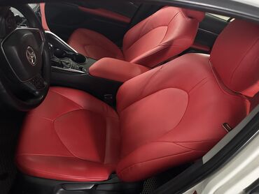 программатор для чип ключей автомобиля: Комплект сидений, Кожа, Toyota 2019 г., Б/у, Оригинал, ОАЭ