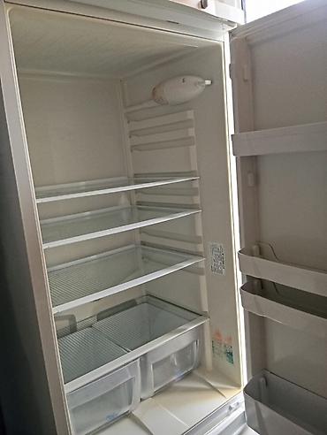 Холодильник Indesit, двухкамерный, белый цвет, нижняя морозильная