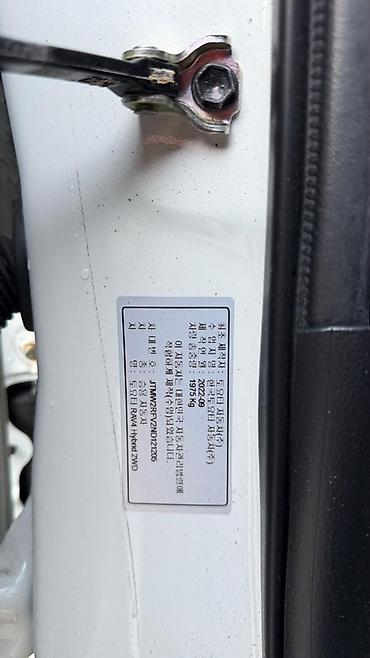 ayon i60: Toyota RAV4: 2022 г., Автомат, Гибрид, Кроссовер — 10