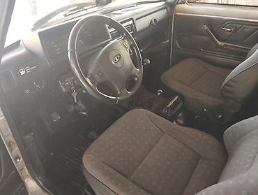 VAZ (LADA): VAZ (LADA) 4x4 Niva: 1.7 l | 2004 il 160 km Ofrouder/SUV — 7