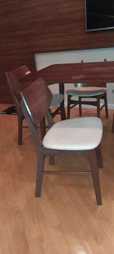 Masa və oturacaq dəstləri: Mətbəx üçün, İşlənmiş, Açılmayan, Dördbucaq masa, 6 stul — 6