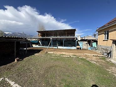 Продажа коттеджей и домов: Продаётся дом в селе Тюп. - Кирпичный дом с двускатной крышей и — 22