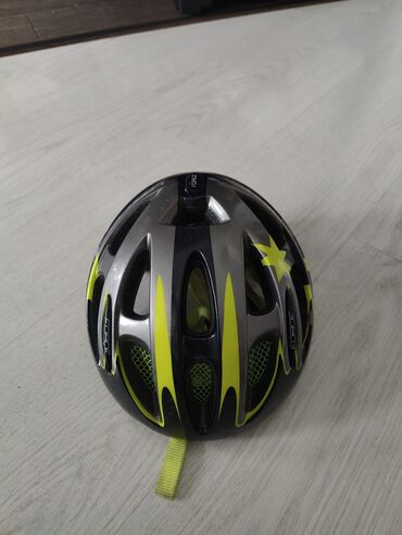 двухподвесный велосипед: Детский велосипедный шлем б/у размер 48-54 см Lark Force