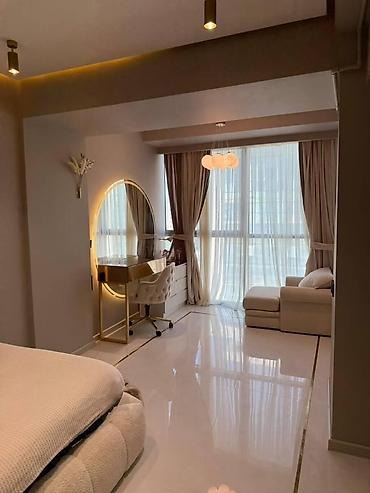 Mənzil kirayələyirəm: İcarəyə verilir 4 otaqlı yeni tikili 142 m², 28 May m. Kateqoriya — 7