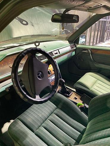 Mercedes-Benz: Mercedes-Benz W124: 1992 г., 2.3 л, Механика, Бензин, Седан — 7