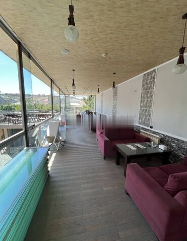 Restoran, kafelər: Qaraçuxur Ərazisi ən tanınmış restoranlardan biri icare verilir.Bütün — 4
