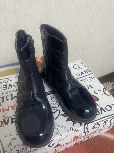 одежда для девочек: Ботинки для девочек, Деми, размер 31, тёмно- синего цвета