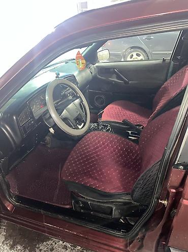 Volkswagen: Volkswagen Passat: 1991 г., 1.8 л, Механика, Бензин, Универсал at lalafo.kg — 9 Volkswagen: Volkswagen Passat: 1991 г., 1.8 л, Механика, Бензин, Универсал — 9