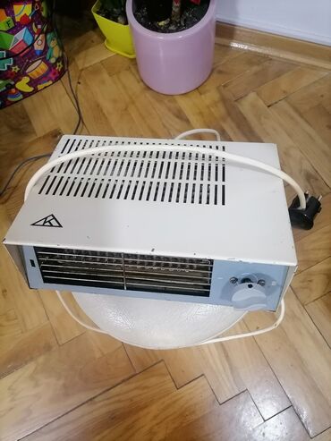 Kaloriferi: Grejalica duvaljka 2000 w ispravna Kontakt Zagreb
Mirjevo na lalafo.rs — 3 Kaloriferi: Grejalica duvaljka 2000 w ispravna Kontakt Zagreb
Mirjevo — 3