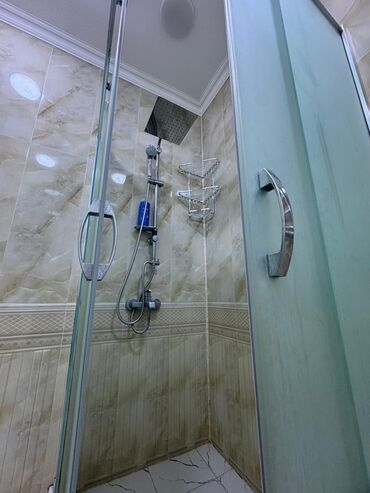 Uzunmüddətli kirayə mənzillər: Şəhər mənzili – geniş və işıqlı - Plan: ayrı qonaq otağı və yataq — 8