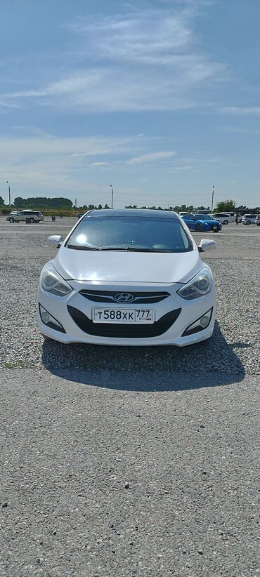 машины хундай: Hyundai i40: 2013 г., 2 л, Механика, Газ, Седан