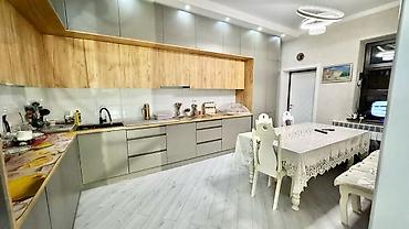 Продажа коттеджей и домов: 5 комнат, 215 м², 5 соток, Бишкек, Биримдик-Кут ж/м Агентство недвижимости — 13